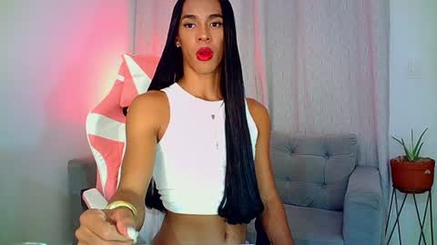 Snapshot of rosalindasexy chatting on 07-04-26, 04:51 Rosalinda online show from 07-04-26, 04:51