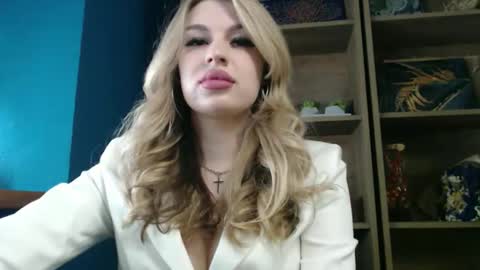 Rosalina online show from 05-19-26, 11:38