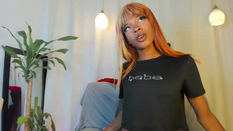 Snapshot of rosaly_rodman chatting on 10-15-25, 01:55 rosaly_rodman online show from 10-15-25, 01:55