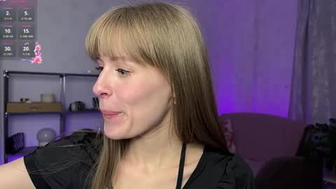 RoosaMoore online show from 04-19-26, 02:27