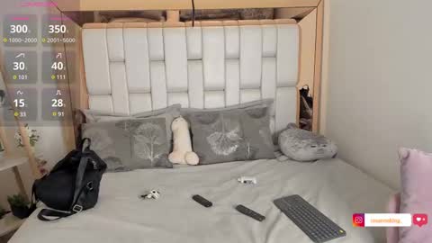 Snapshot of rosannaking chatting on 02-25-25, 01:09 Aleja online show from 02-25-25, 01:09