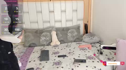 Snapshot of rosannaking chatting on 02-28-25, 11:01 Aleja online show from 02-28-25, 11:01