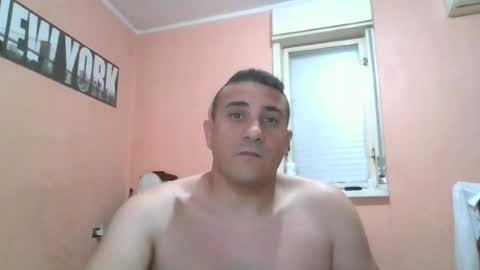 Snapshot of rosario1212 chatting on 06-13-26, 01:14 Rosario online show from 06-13-26, 01:14