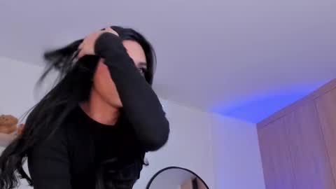 Rose Saenz online show from 02-28-25, 08:50