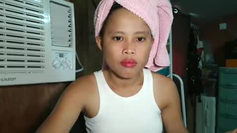 Snapshot of rose_angels chatting on 01-13-26, 05:57 Rose Angels online show from 01-13-26, 05:57