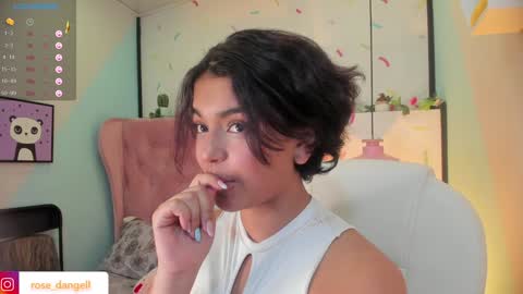 Snapshot of rose_dangel1 chatting on 12-10-24, 05:33 Rose online show from 12-10-24, 05:33