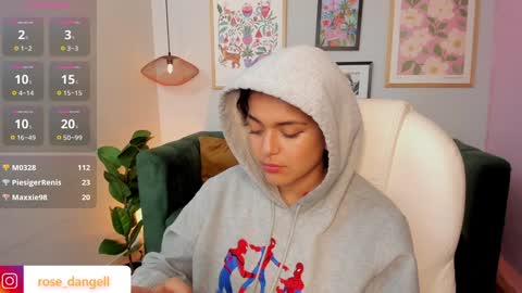 Snapshot of rose_dangel1 chatting on 01-25-25, 01:10 Rose online show from 01-25-25, 01:10