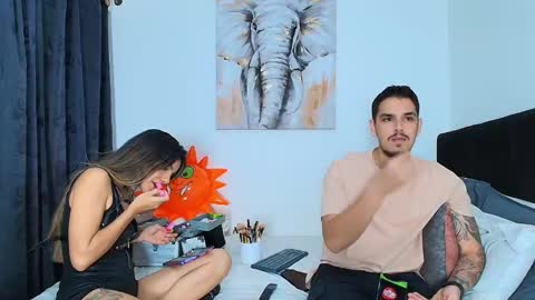 Snapshot of rose_dom chatting on 01-09-25, 01:18 Rose And Dom online show from 01-09-25, 01:18