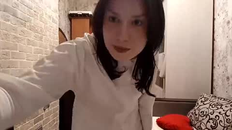 Snapshot of roseannethielen chatting on 12-19-25, 03:19 Stasy online show from 12-19-25, 03:19