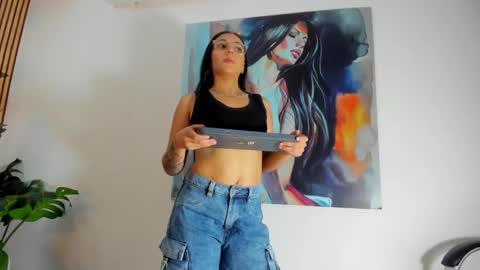 roseaurora online show from 09-18-25, 12:18