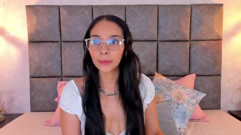 roseaurora online show from 06-08-26, 10:37