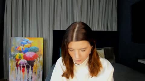 Snapshot of roseblanche2k chatting on 12-12-24, 11:47 Florin online show from 12-12-24, 11:47