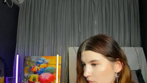Snapshot of roseblanche2k chatting on 02-01-25, 01:44 Florin online show from 02-01-25, 01:44