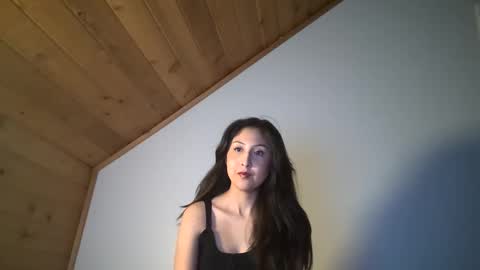 Snapshot of rosedahlia chatting on 02-05-25, 04:59 Dahlia Rose online show from 02-05-25, 04:59