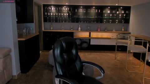 Snapshot of roseferrera chatting on 01-11-25, 07:38 Rose online show from 01-11-25, 07:38