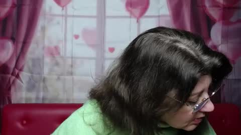 RoseHille online show from 02-04-26, 03:07