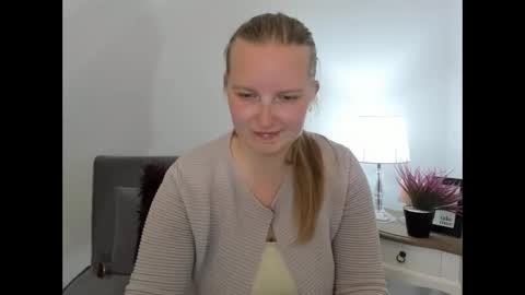 Rose online show from 04-21-26, 05:28