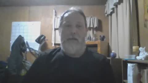 Snapshot of rosepanda chatting on 01-02-25, 02:43 Lost4gain online show from 01-02-25, 02:43