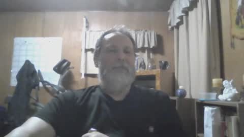 Snapshot of rosepanda chatting on 01-03-25, 02:32 Lost4gain online show from 01-03-25, 02:32