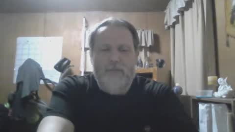 Snapshot of rosepanda chatting on 02-06-25, 11:26 Lost4gain online show from 02-06-25, 11:26