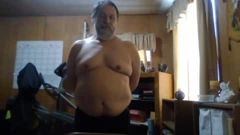 Snapshot of rosepanda chatting on 02-15-25, 03:06 Lost4gain online show from 02-15-25, 03:06