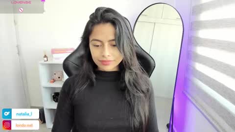 Snapshot of roseparis chatting on 11-23-25, 02:50 Nat online show from 11-23-25, 02:50