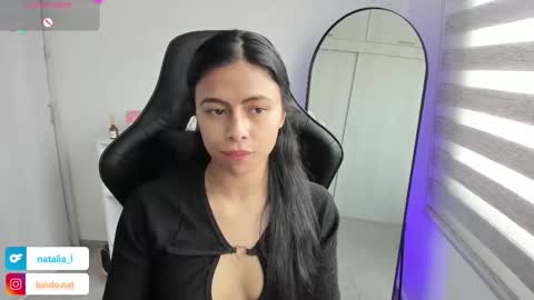 Snapshot of roseparis chatting on 11-25-25, 04:40 Nat online show from 11-25-25, 04:40