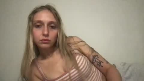 RosePuzzy69 online show from 10-01-25, 07:03