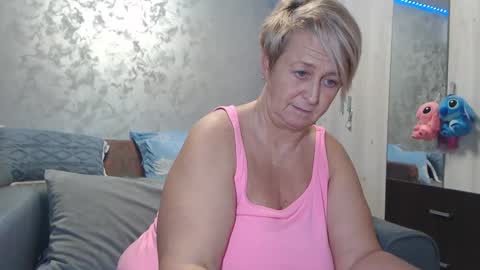 Lovepinklilly online show from 02-03-26, 06:24