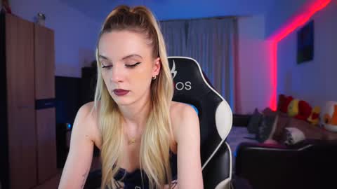 Abbygail online show from 01-10-25, 08:48