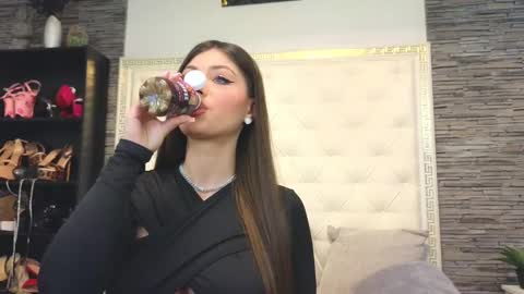 Snapshot of rosevanessa chatting on 03-04-25, 07:08 Gabriela online show from 03-04-25, 07:08