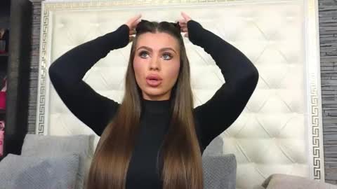 Snapshot of rosevanessa chatting on 11-03-25, 07:31 Gabriela online show from 11-03-25, 07:31