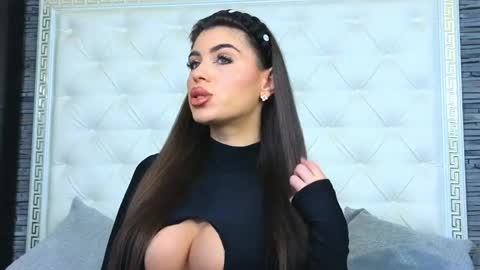 Gabriela online show from 05-28-26, 08:44