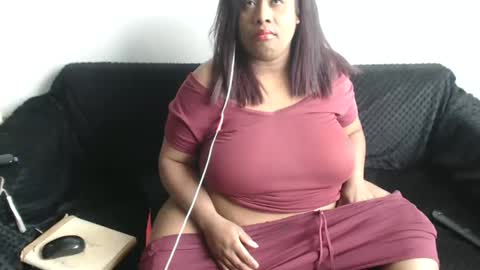 LAURA online show from 03-10-25, 08:34