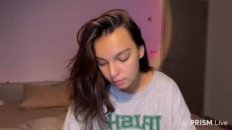 Roshelle online show from 12-20-25, 05:53