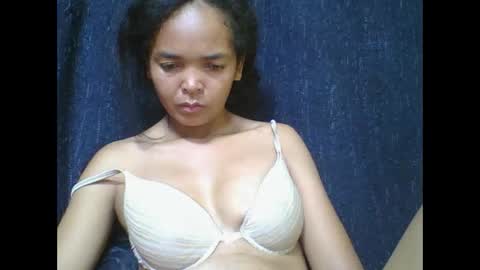 rosia685234 online show from 03-11-26, 04:18