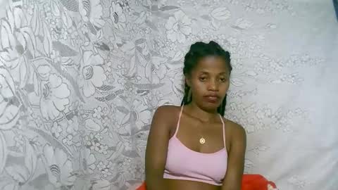 rosia online show from 11-19-25, 03:45