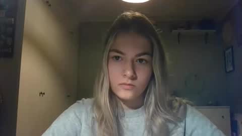 Snapshot of rosie_june chatting on 12-10-24, 12:05 Rosie online show from 12-10-24, 12:05