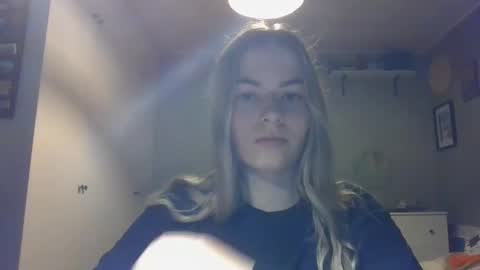 Snapshot of rosie_june chatting on 12-17-24, 10:55 Rosie online show from 12-17-24, 10:55