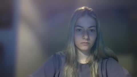 Snapshot of rosie_june chatting on 02-13-25, 11:06 Rosie online show from 02-13-25, 11:06