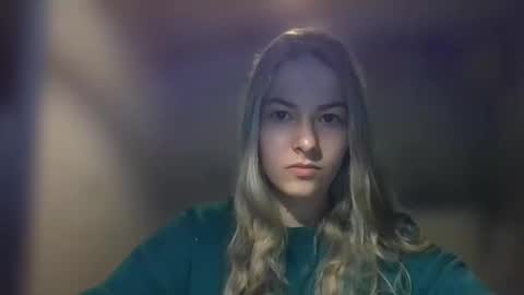 Snapshot of rosie_june chatting on 03-11-25, 07:48 Rosie online show from 03-11-25, 07:48