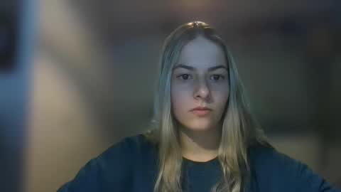 Snapshot of rosie_june chatting on 03-11-25, 11:01 Rosie online show from 03-11-25, 11:01