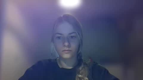 Snapshot of rosie_june chatting on 03-12-25, 07:57 Rosie online show from 03-12-25, 07:57