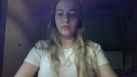 Snapshot of rosie_june chatting on 10-20-25, 06:36 Rosie online show from 10-20-25, 06:36