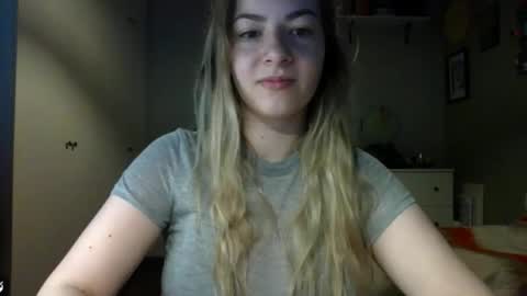Snapshot of rosie_june chatting on 11-14-25, 07:40 Rosie online show from 11-14-25, 07:40
