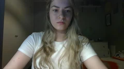 Snapshot of rosie_june chatting on 11-21-25, 07:51 Rosie online show from 11-21-25, 07:51