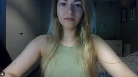 Rosie online show from 05-25-26, 07:03