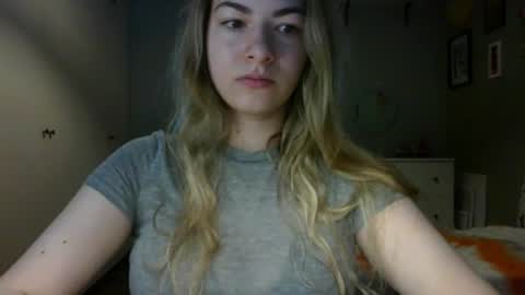 Snapshot of rosie_june chatting on 06-16-26, 06:38 Rosie online show from 06-16-26, 06:38