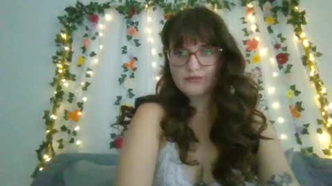 rosie_woods online show from 09-20-25, 06:42