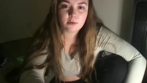 Snapshot of rosielinda16 chatting on 12-28-24, 08:36 Rosie online show from 12-28-24, 08:36